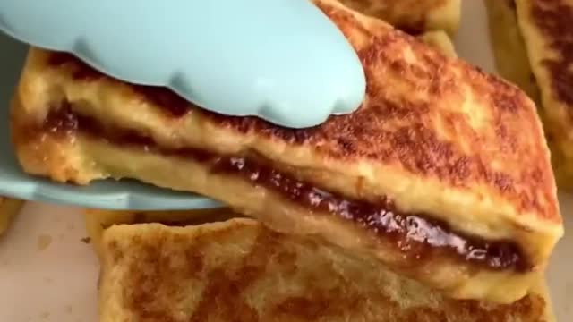 Would you try these s’mores stuffed french toast sticks?