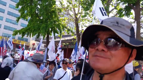 20180603_V3_S05(c70I4cxbIrM)스님의 현시국에 대한 사이다 인터뷰 및 외국인도 공산화에 반대코자 태극기 집회 동참하다!!!