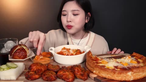 chicken pizza mukbang ASMR