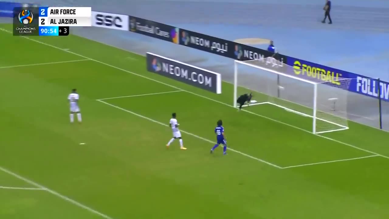 Funny Soccer Football Vines ● Goals l Skills l Fails