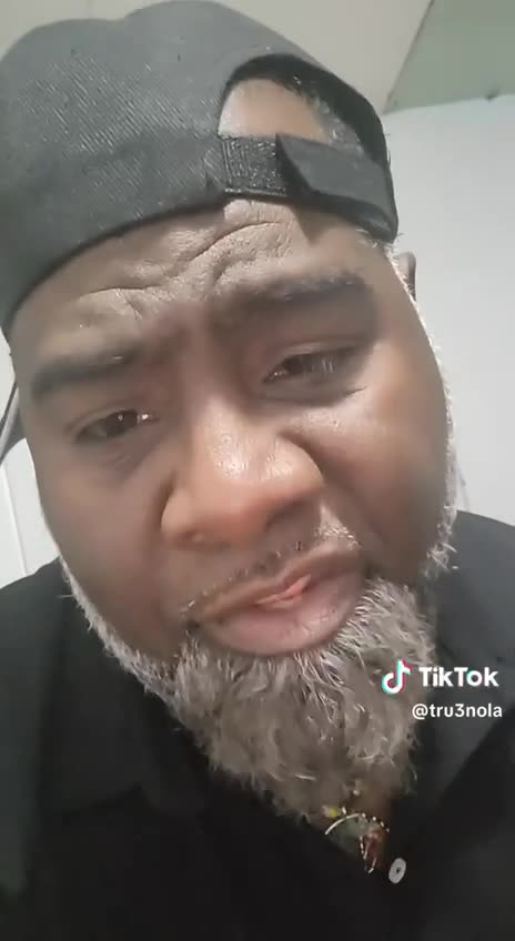 😂😂😂 Five dollas...