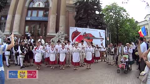 Polski taniec at International folkloric Festival "Ștefan cel Mare și Sfânt"