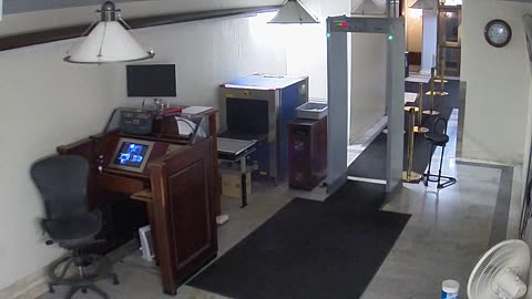 1006RSOBBALowerDelAveDoor_2021-01-05_03h00min00s193ms.mp4