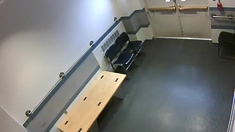 1657HQOB02PrisonerProcessingLobby_2021-01-06_09h00min00s477ms.mp4