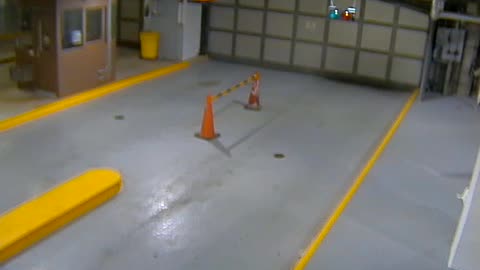 3135RHOBG21stStPedestrianDoor_2021-01-04_23h40min03s750ms.mp4