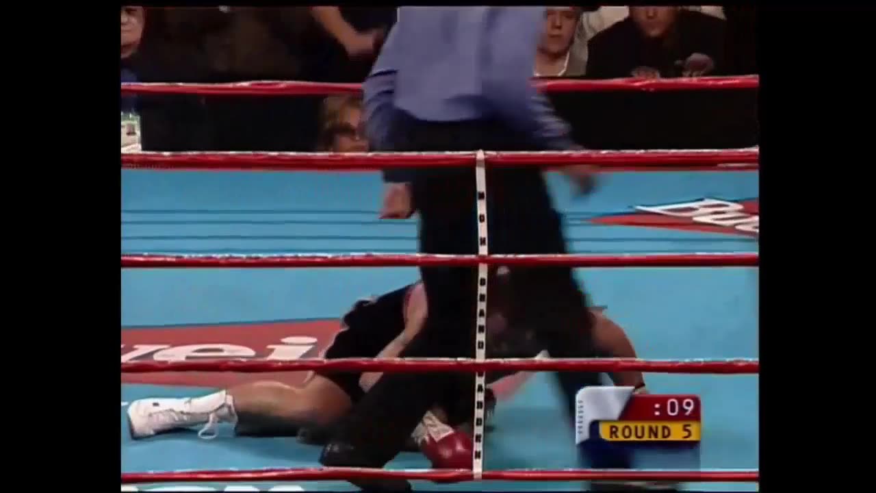 MIKE TYSON - TOP 10 KNOCKOUTS