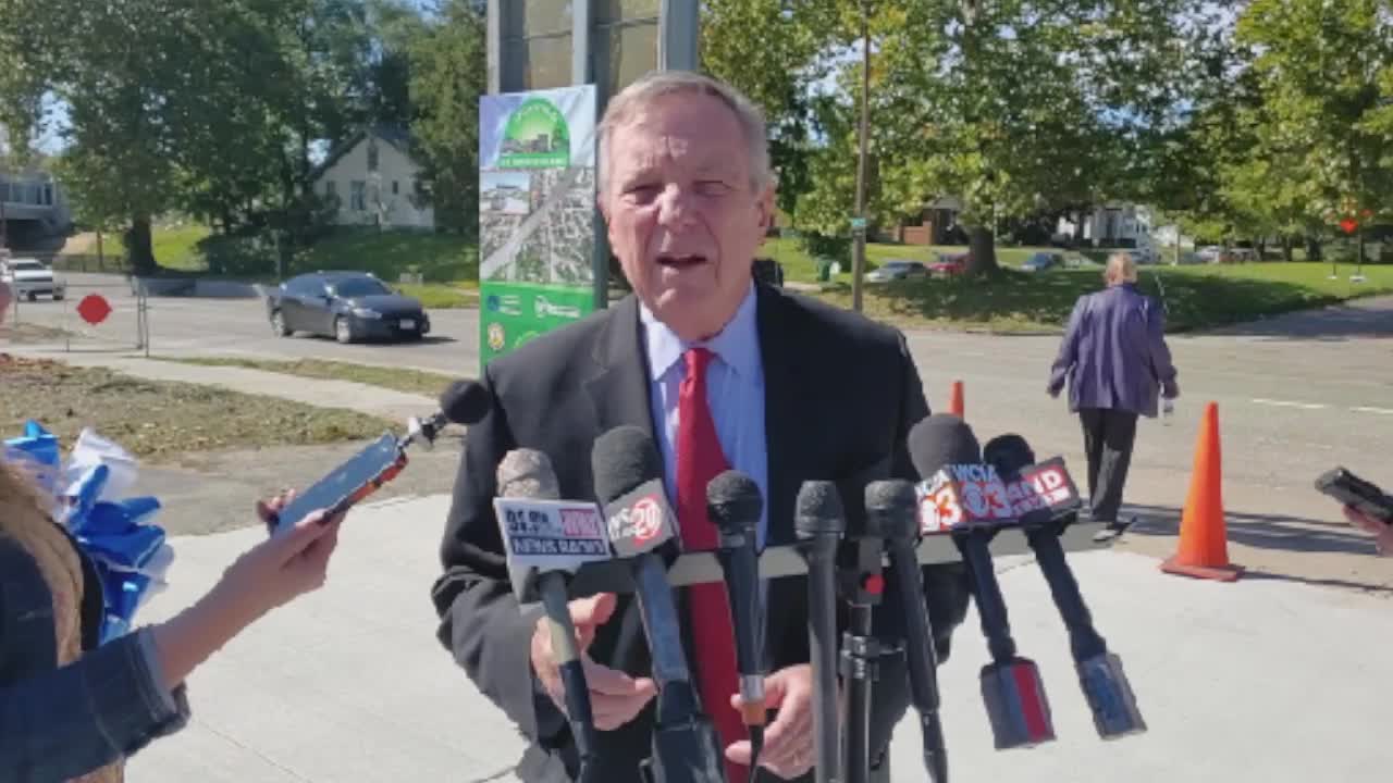 Durbin concedes problem at border