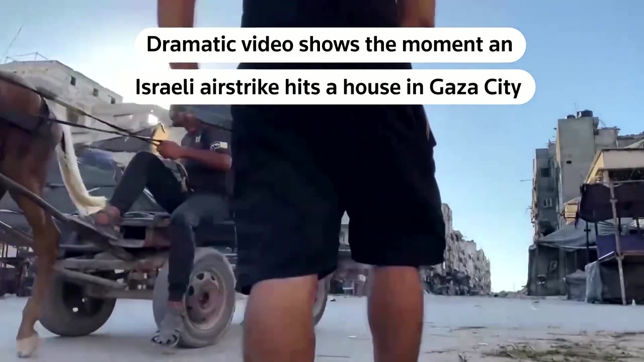 Video captures Israeli airstrike on house in Gaza City | REUTERS