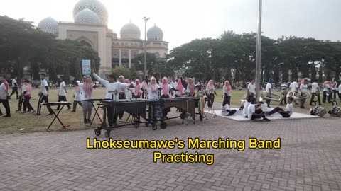 Lhokseumawe Marhing Band Practising