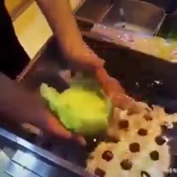 ΣΥΝΘΕΤΙΚΑ ΤΡΟΦΙΜΑ ΣΤΗ ΚΙΝΑ