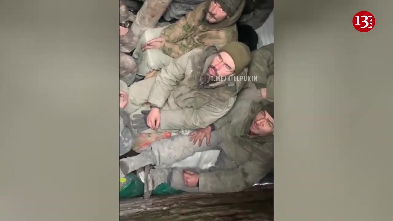 Their commanders abandoned Russians hungry and unarmed in the trench - 6 Russian soldiers surrender