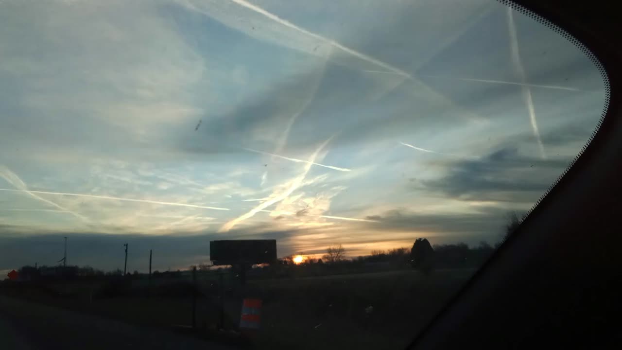 CHEM-TRAILS LIVE ON RADAR