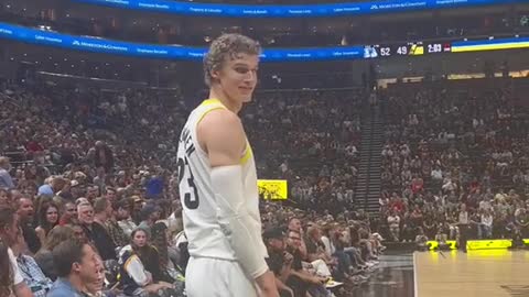 POV: you get courtside seats and you shoot your shot52 49 2:03