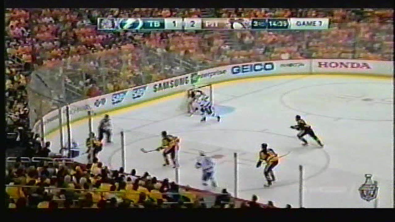 Le 7 ieme de La Finale de l'est de la ligue Nationale de Hockey Lightning de Tampa Bay vs Peinguins de Pittsburg