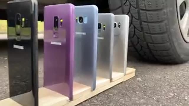 Many samsung galaxy vs iphones vs car