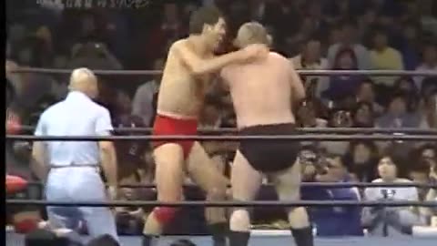 (1982.04.22) Giant Baba vs Stan Hansen - AJPW