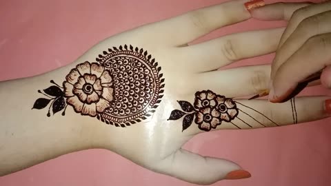 latest stylish front hand mehndi design-Simple mehndi design-Mehndi