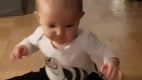 Funny 🤣 video baby dance Michael Jackson