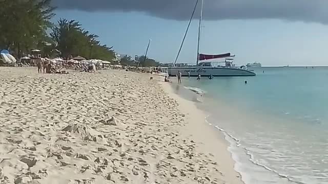 Seven Mile Beach in the Cayman Islands