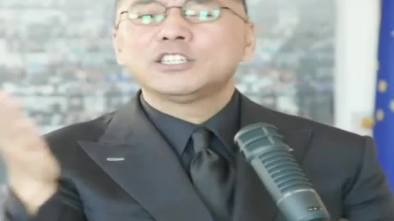 20211212文贵先生直播：过去十年，中共国就 #习近平 一家把控， #李木子、 #习远平、 #彭丽媛、 #彭雷、 #习桥桥、 #习安安 等11个人说了算。