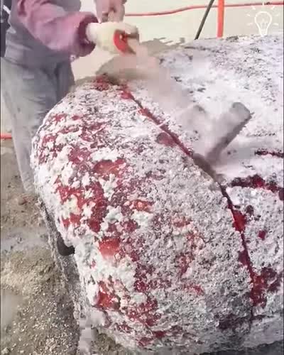Breaking a red glass slag rock 🔨