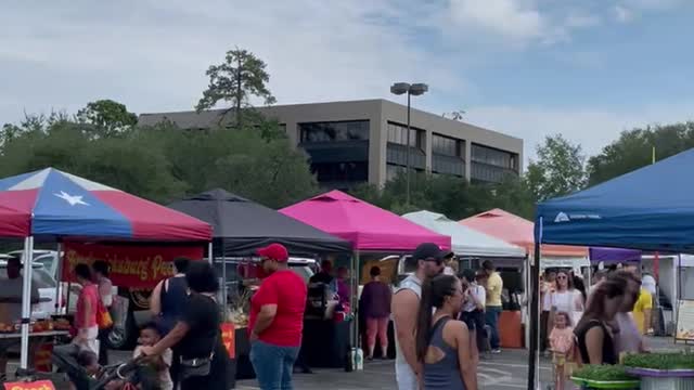 Visiting the Farmer's Market in The Woodlands Texas