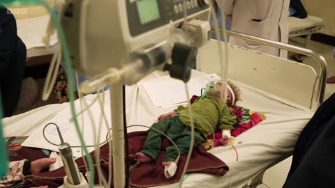 Afghanistan hospital struggling to save starving babies | BBC News