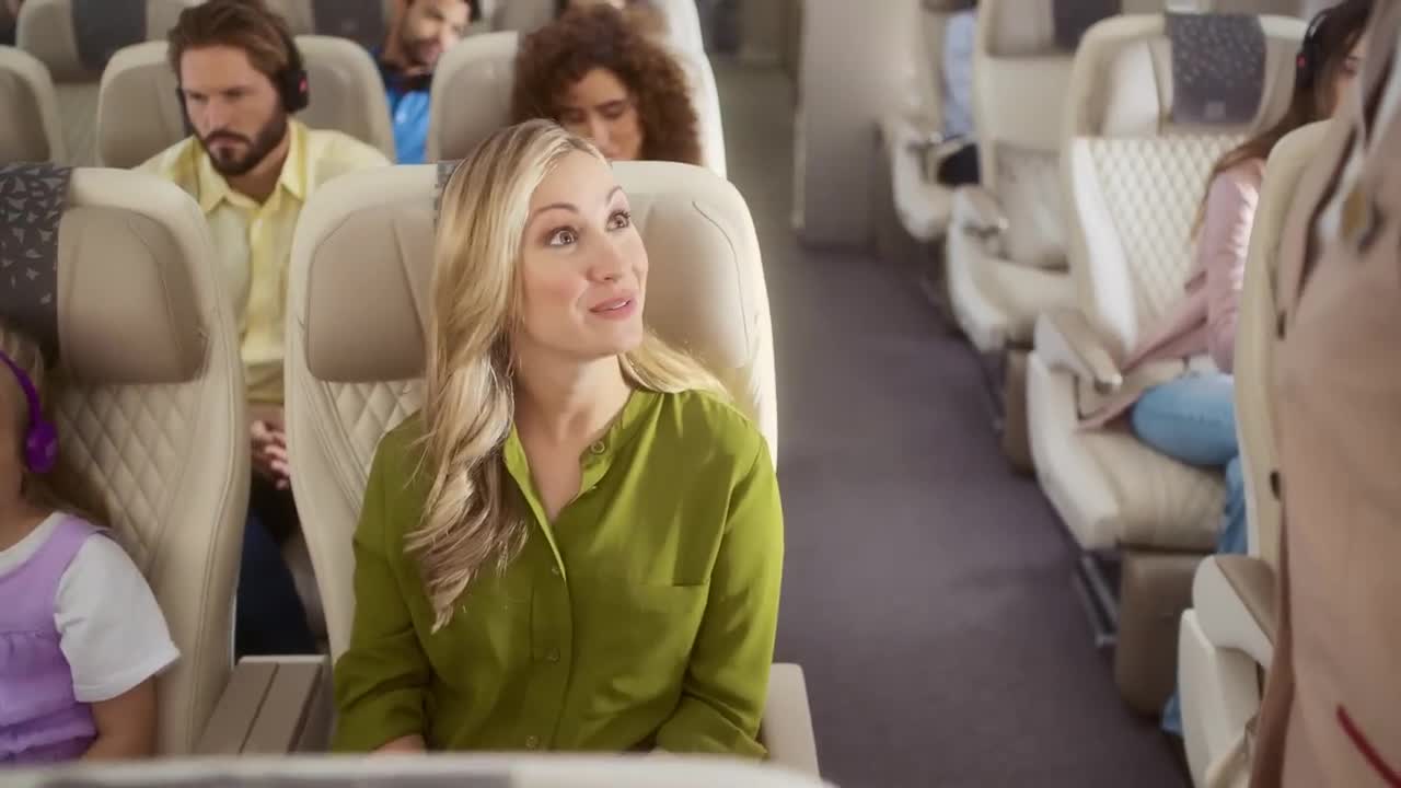 Premium Economy _ Emirates