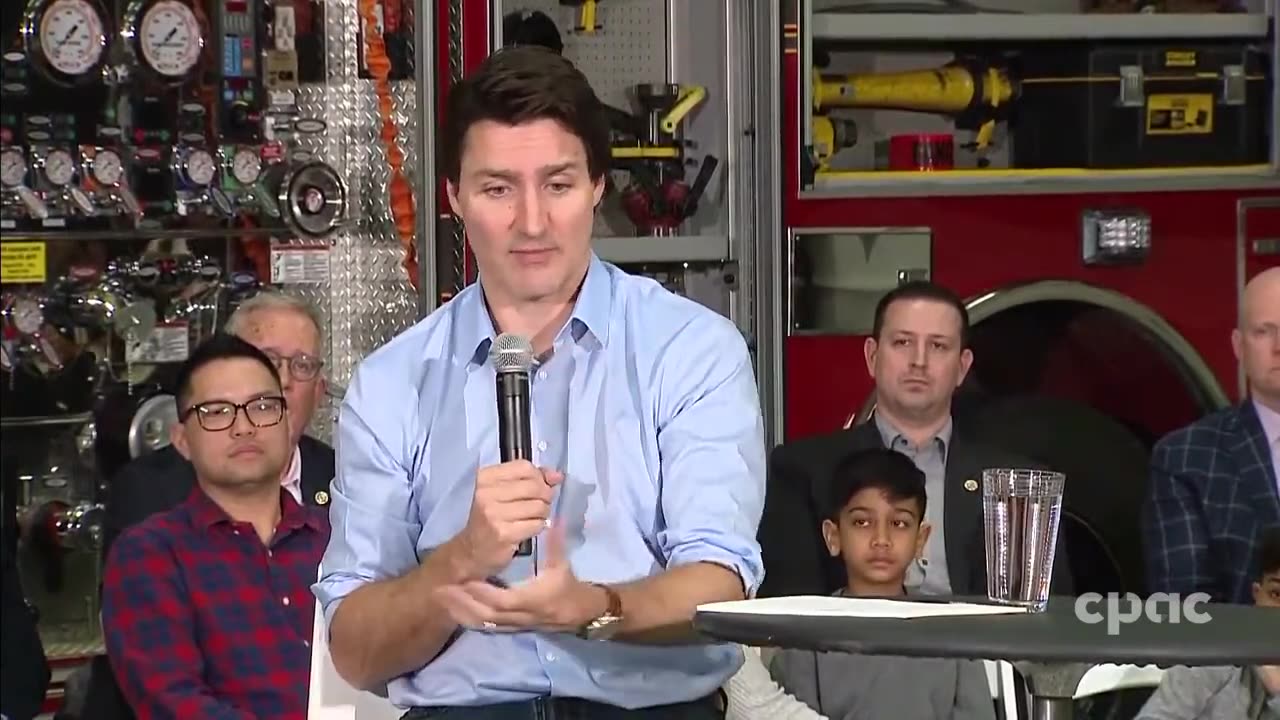 Canada: PM Justin Trudeau takes part in townhall in Mississauga with firefighters – March 16, 2023