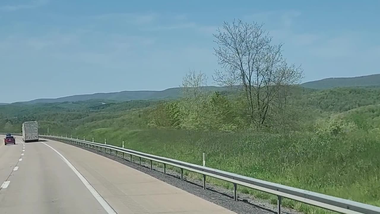 Trucking thru Happy Valley