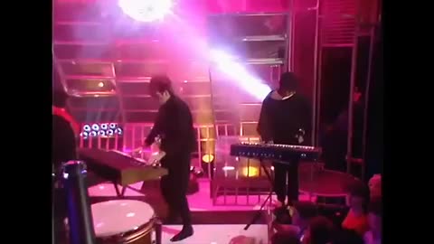 Thompson Twins - Doctor Doctor (1985)