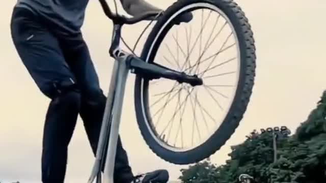 Challenge high difficulty;#BikeStunts#tk#fyp@tiktok @manutd @shafar_sjc @keyondre