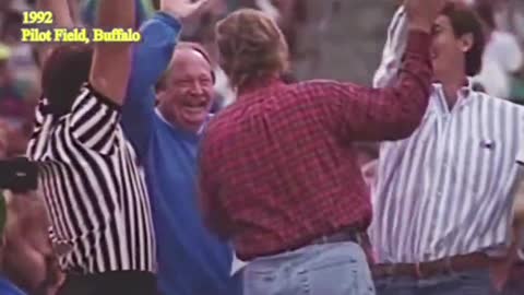 BOOOOOOOM!!! BEAUTIFUL THROW!!!