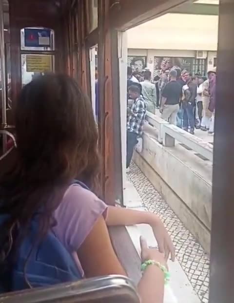 This should not be Portugal. The Emirate of Cordoba is back