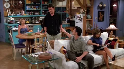 Top 10 Unscripted Friends Moments That Were Kept in the Show!