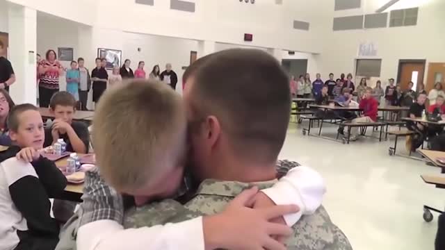 Soldiers coming to their children very Emotional!!!!