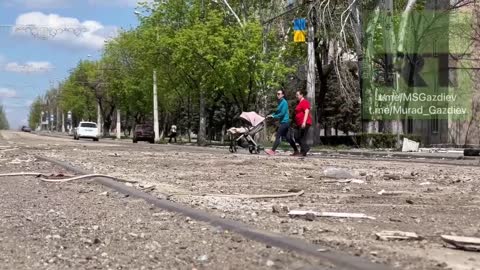 Do Mariupolu se vrací mírový život
