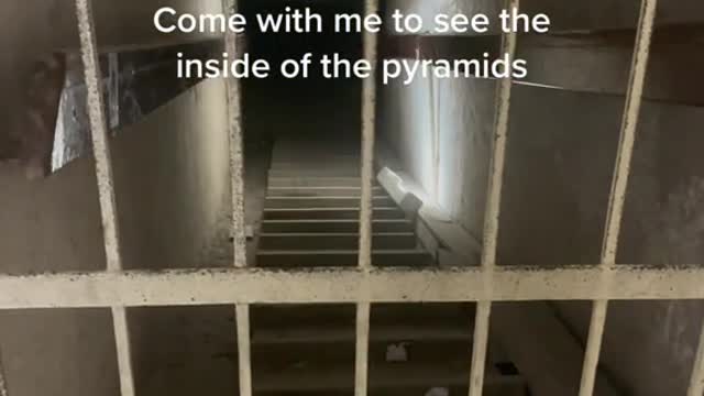 Come with me to see the inside of the pyramids