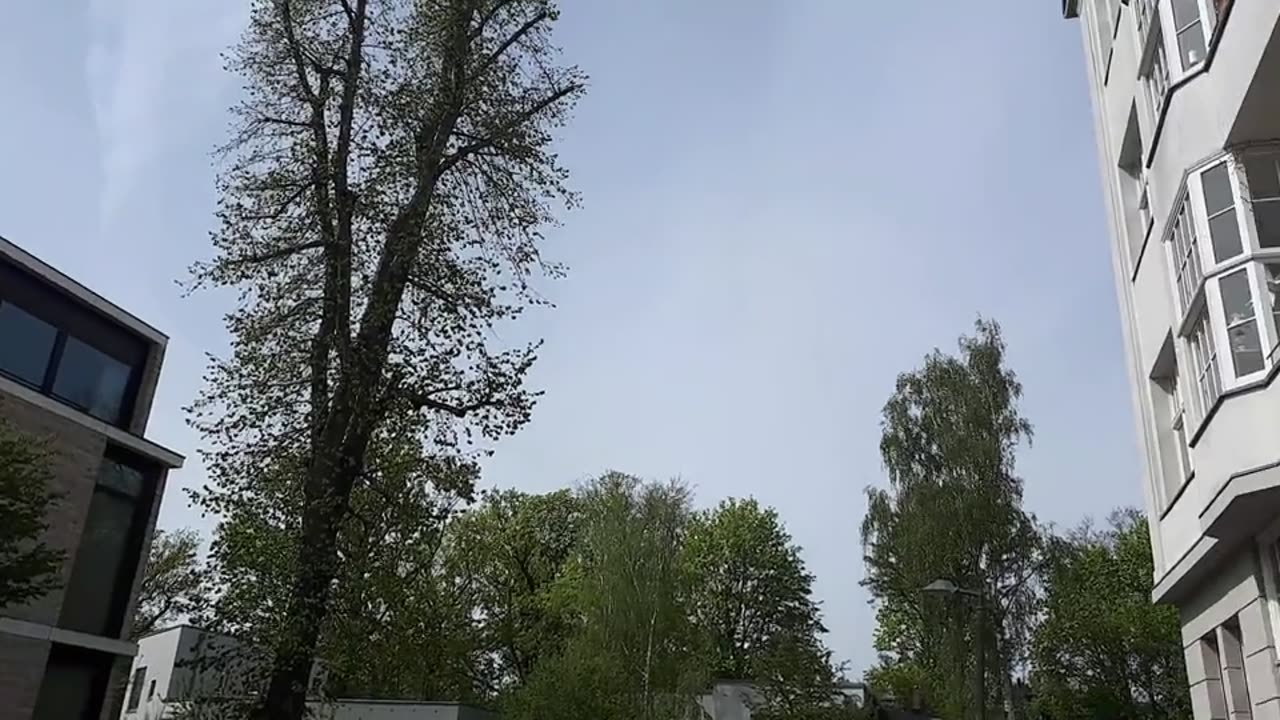 Himmel in Berlin am 04.05.2023 um 14:58 Uhr