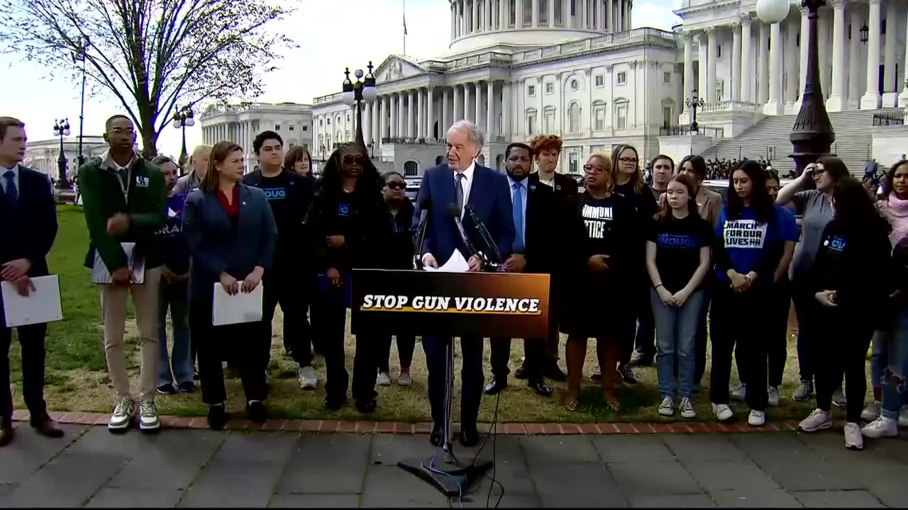 Biden calls on Congress to ban assault weapons after Nashville school shooting