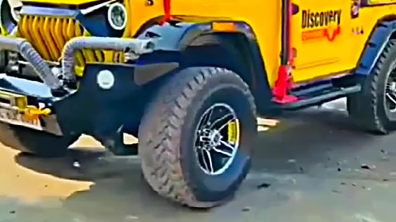 THE ULTIMATE BOUNCING CARS