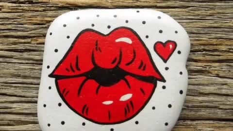 32 latest beautiful stone painting ideas