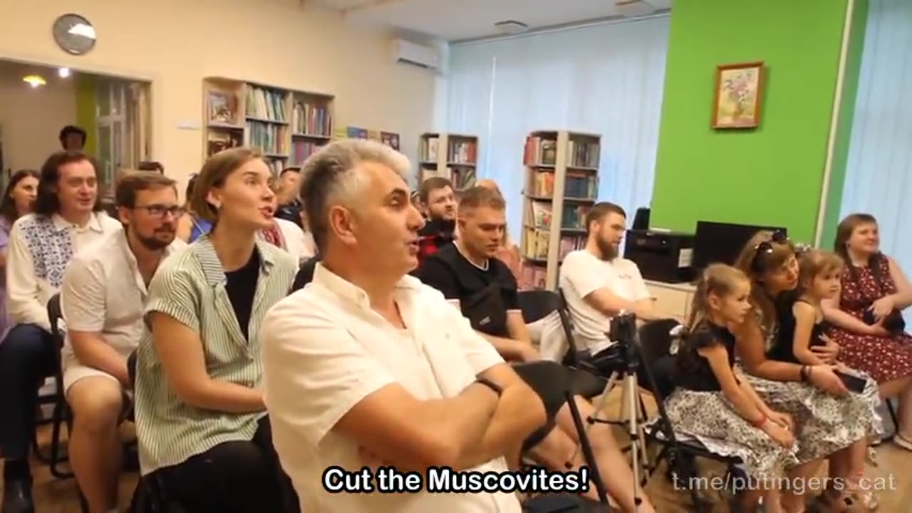 Ukranian popular folk song "cut the Muskovites"