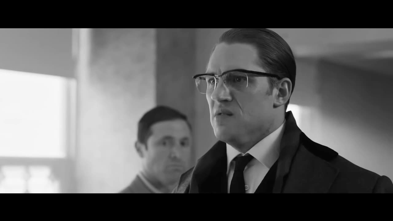 Ron Kray confronted in the Bar - Best Part of the Movie