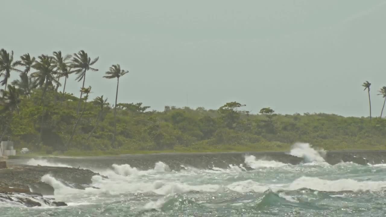 What it's like on a cruise ship during a hurricane