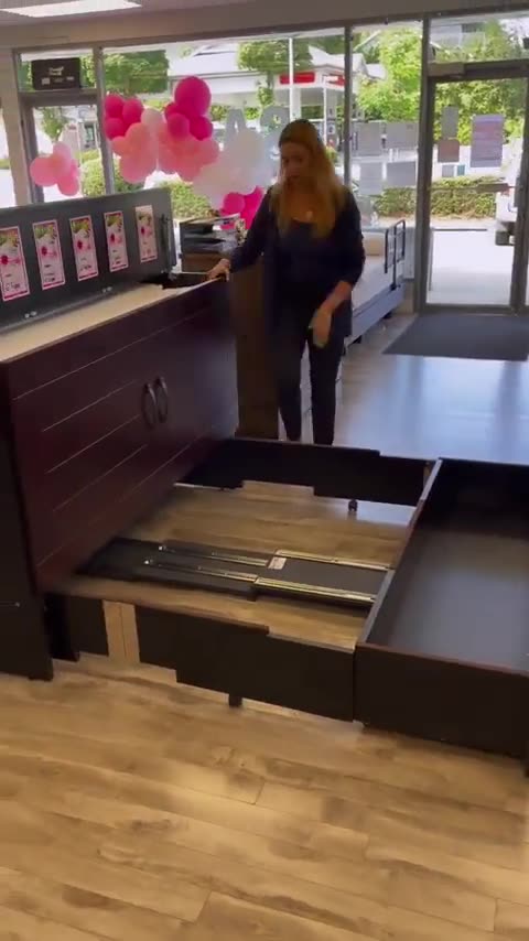 WOW I SO want this bed!!!!