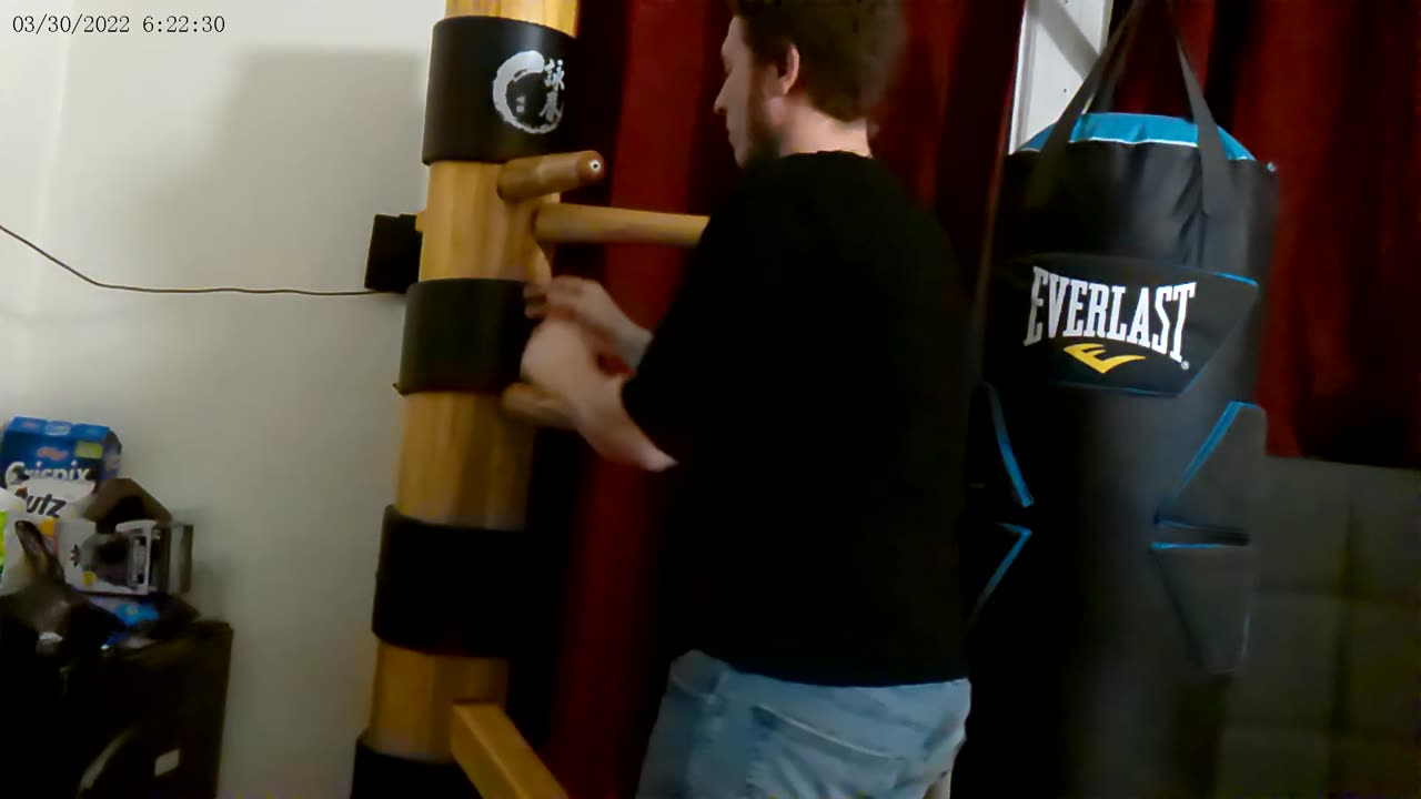 Wing chun wooden dummy form 6