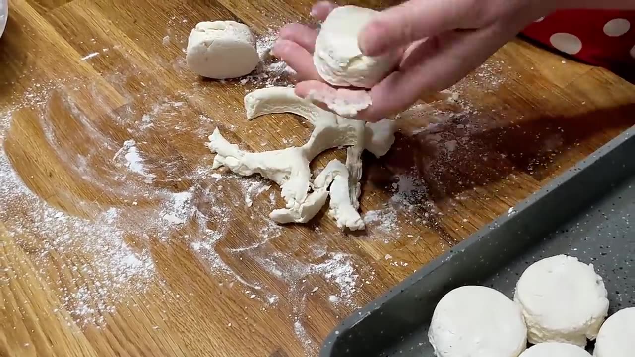 2 Ingredient Biscuits - Easy Recipe - Old Fashioned Baking at Home