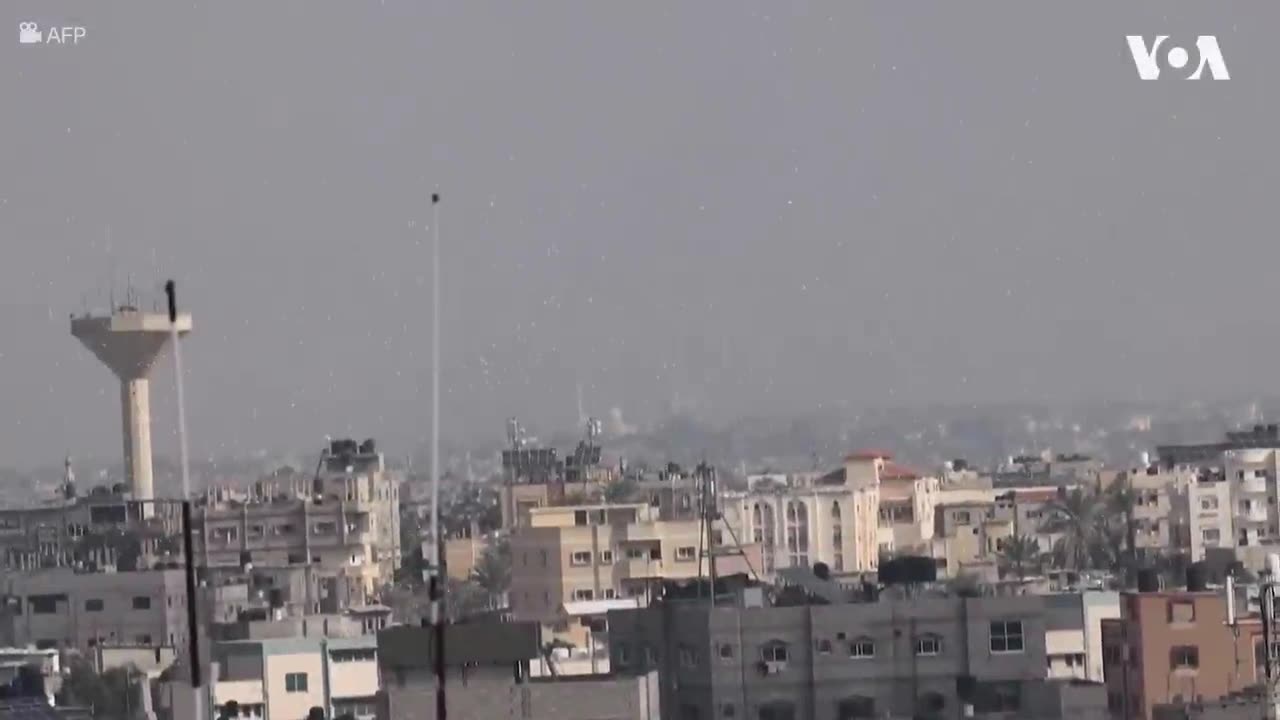 Israel Drops Leaflets on Gaza’s Rafah | VOA News