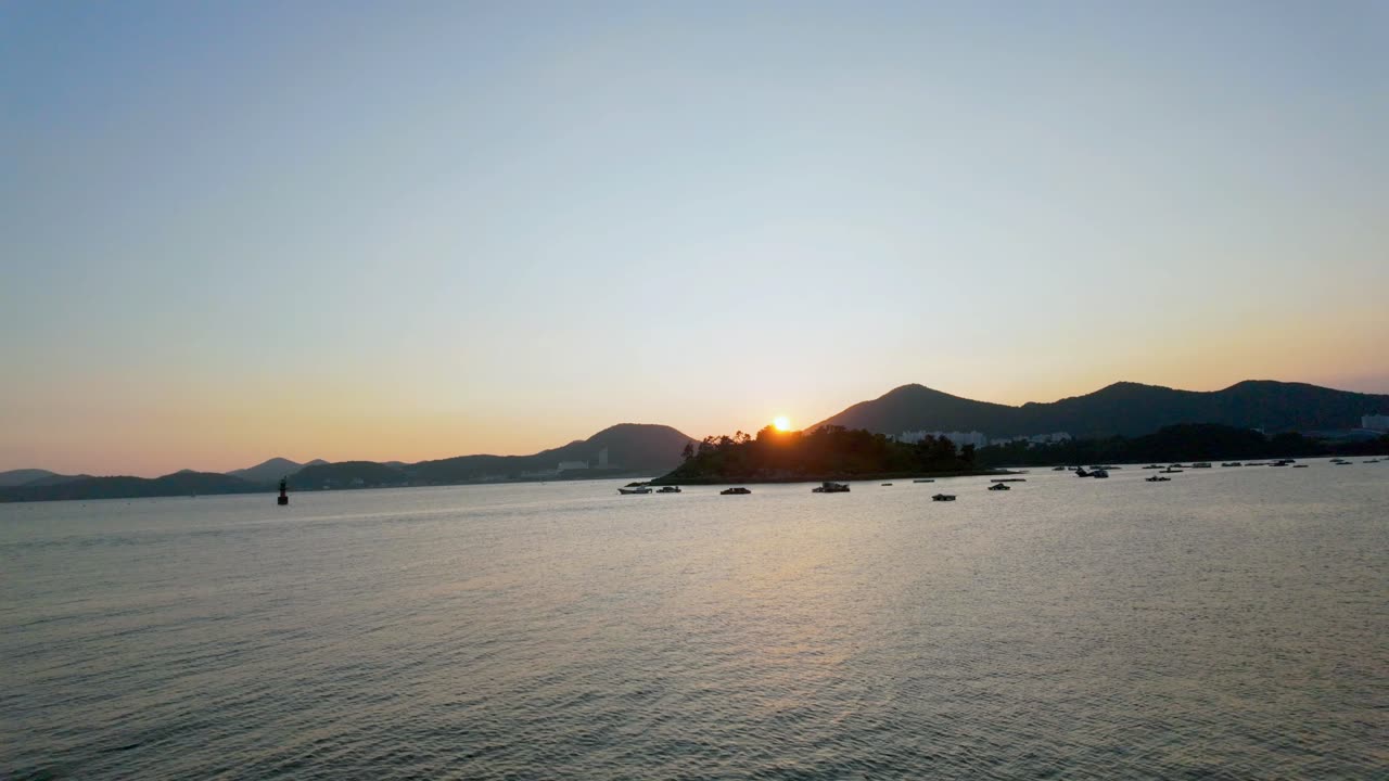 Panoramic View of Yeosu Beach and Mountains at Sunset